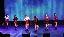 舞台糗事爆料大全最新,揭秘那些让人捧腹的舞台糗事瞬间